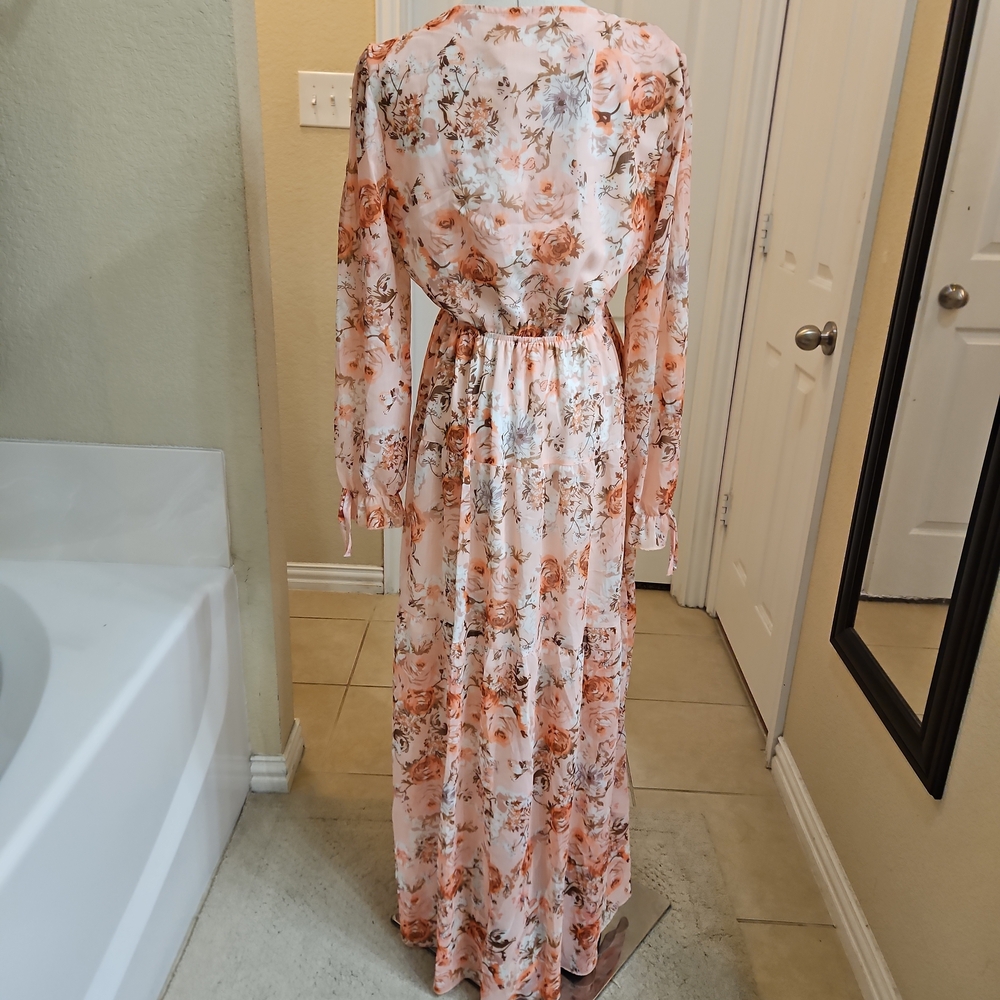 Floral Pink Long Sleeve Maxi Dress - Picture 9 of 12